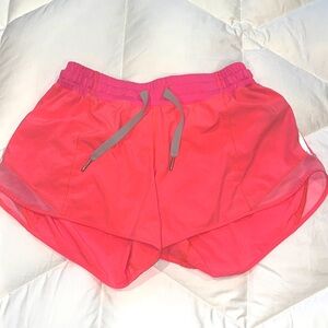 Pink lululemon shorts sz 8